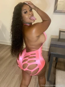 Wait would you prefer to put your cock in my ass then dm me if so part 15