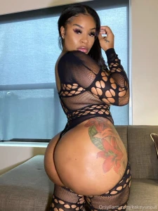 What do you guys think about hair on women dm me if that turns you on part 8