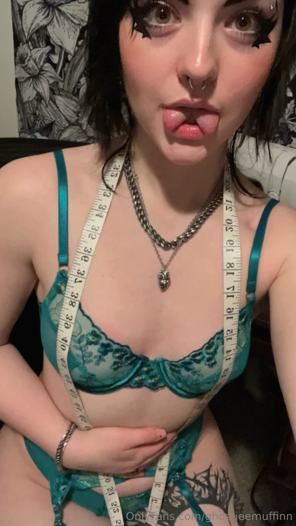 In case you re wondering cosplay has been killllinnn me and will be 