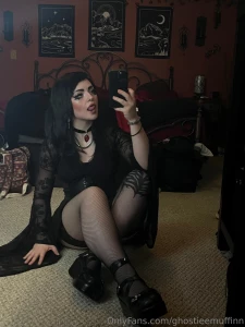 Potteenntaiaallll cookie decorating birthday live stream on tuesday part 1