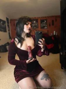 I wonder if you guys are in the mood for a toy tour its the single