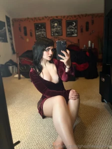 It sure would be nice if a lady vampire would go down on me - part 1