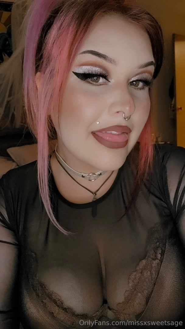 Dirty mirror but i still look so so hot tho part 1 