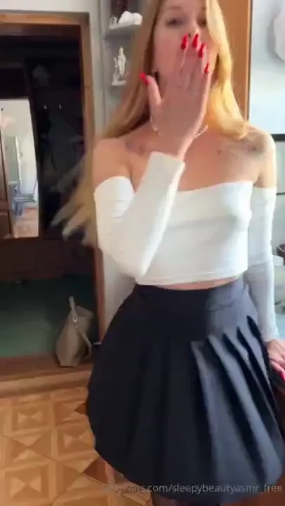 Spicier content is on my vip page https onlyfans com sleepybeautyasmr 