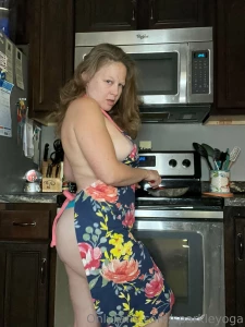 Who s ready for dinner part 9