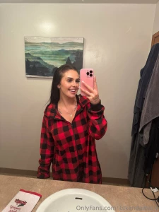 A quickie over the sink