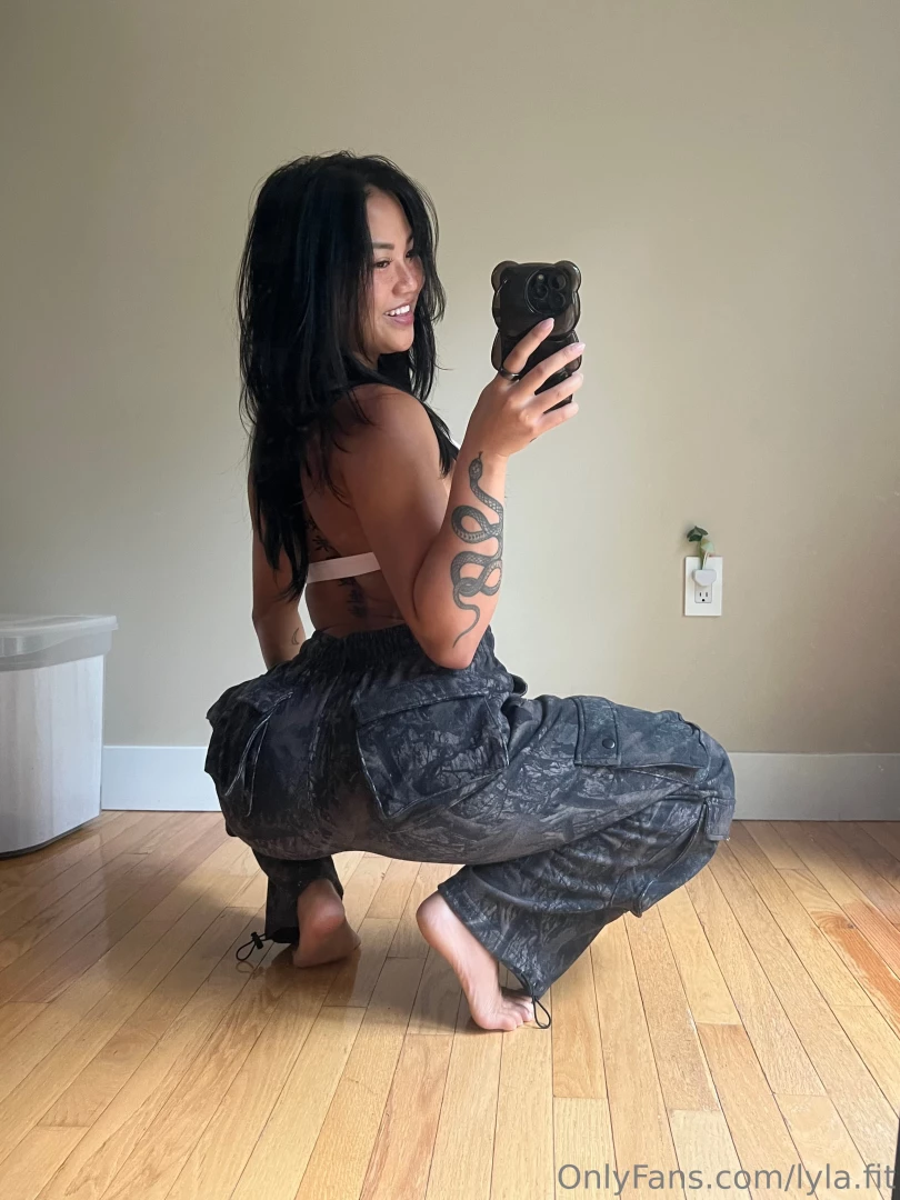 Rate my fit but if not like over 7 i ll cry lmao 