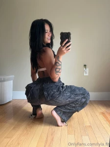 Rate my fit but if not like over 7 i ll cry lmao