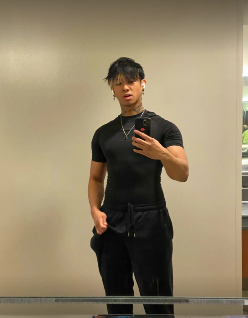 Just me the mirror and a few thoughts i can t post dm me 