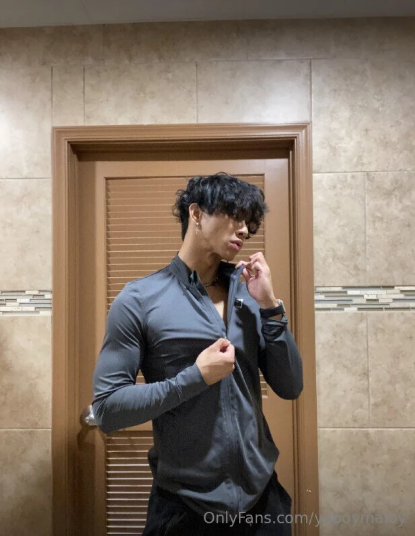 Feeling hot in this picture what do you think 