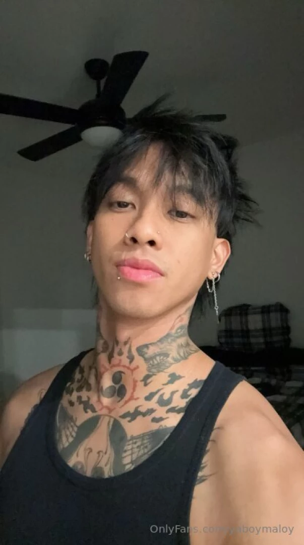 Just woke up and this is how i look 