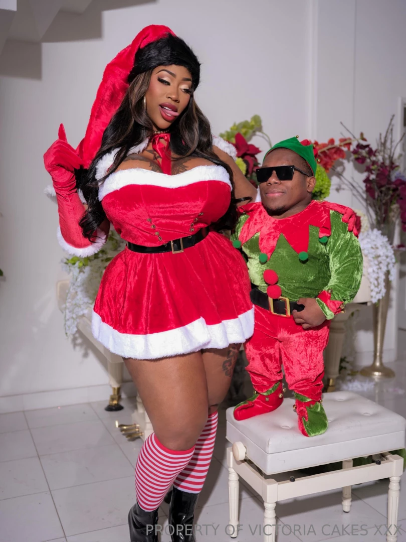 The horny angry elf sextape watch him smack my cakes and eggnog my part 1 