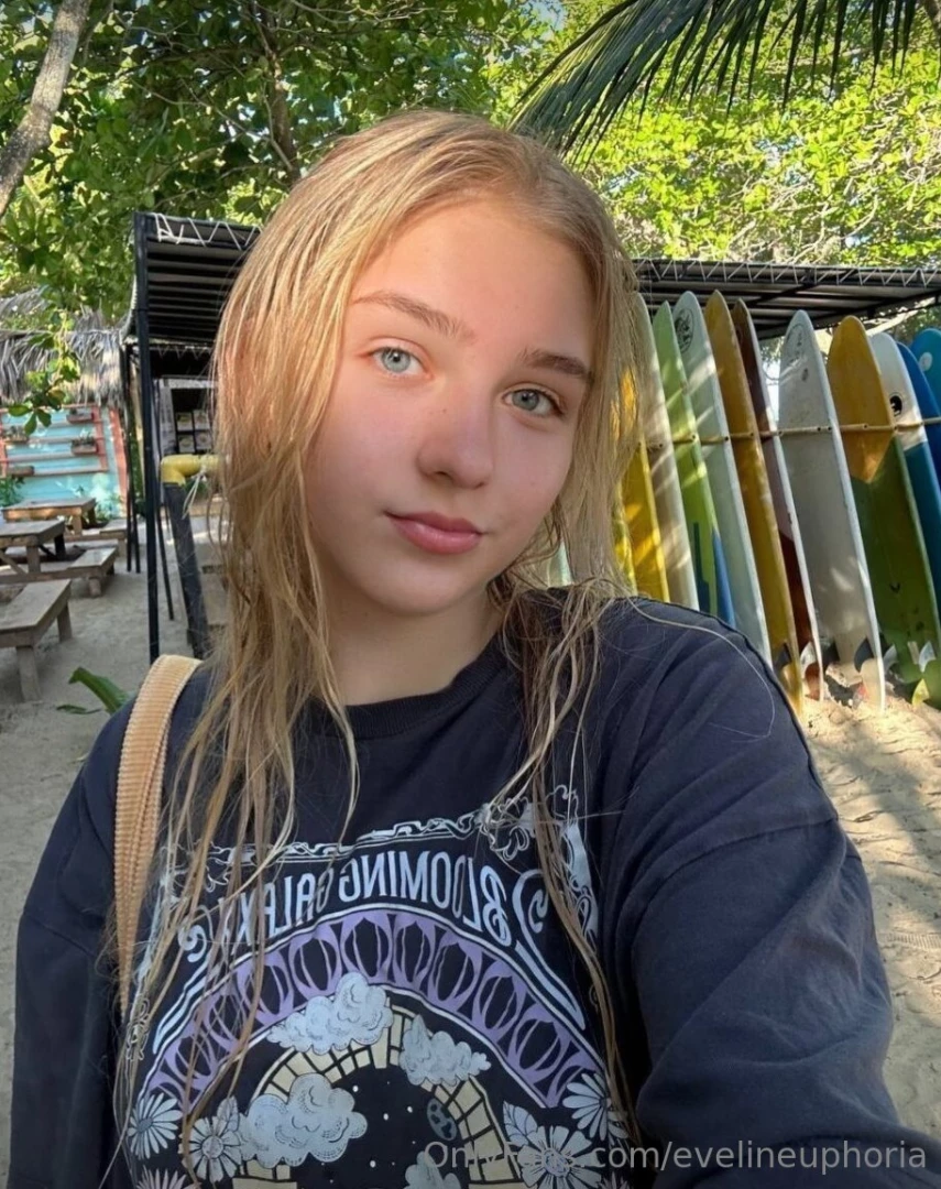 Free subscription arniluck this girl arniluck a real hurricane big fan part 366 