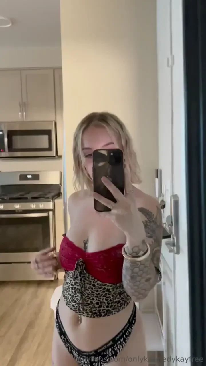 You know where to find the full video https onlyfans com 