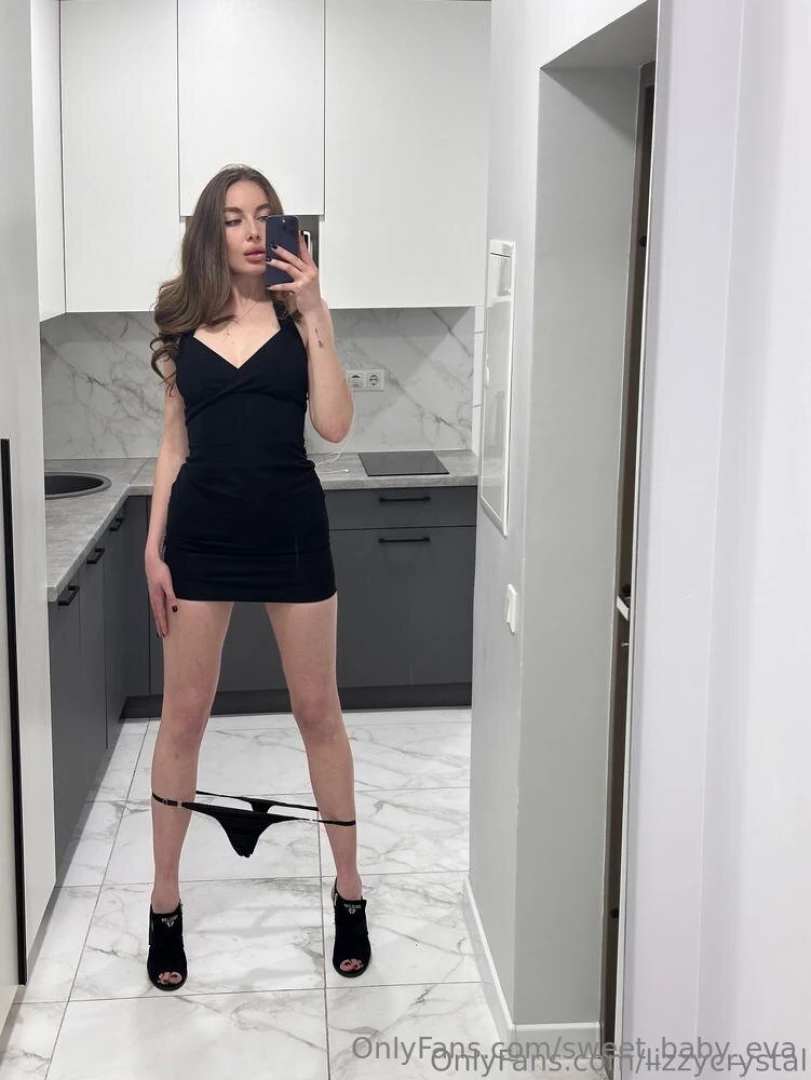 Lizzycrystal this sexy russy is very modest and loves to be noticed part 7 