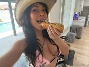 Hot dog for breakfast yes please part 4