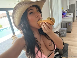 Hot dog for breakfast yes please part 1