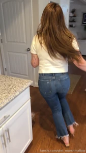 Pov i m cooking us dinner and i really have to pee so i ask you to