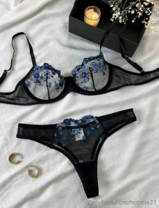 Can you help me buy one of these lingerie whoever contributes to this