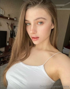 Shainashay fresh college cutie shainashay wants to show daddy how wet part 199