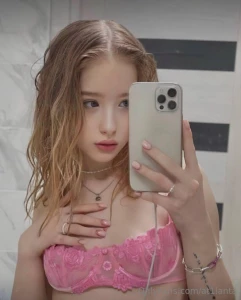 Stop scrolling she polinaaaa is free today for you she polinaaaa needs part 490