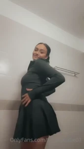 Ima do a little dance for you x