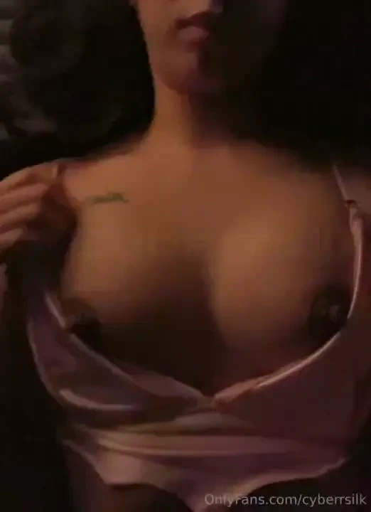 I deserve some hickeys on my titties 