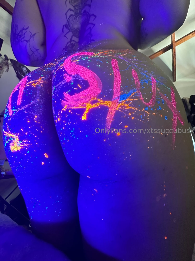 Neon cumslut part 3 
