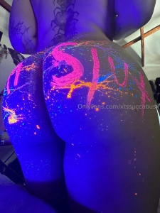 Neon cumslut part 3