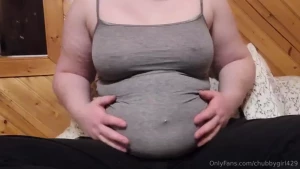 Some belly play in an old tight shirt and lotioning my overstretched part 4