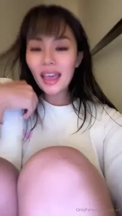 Let s tell each other allll about our naughty fantasies 