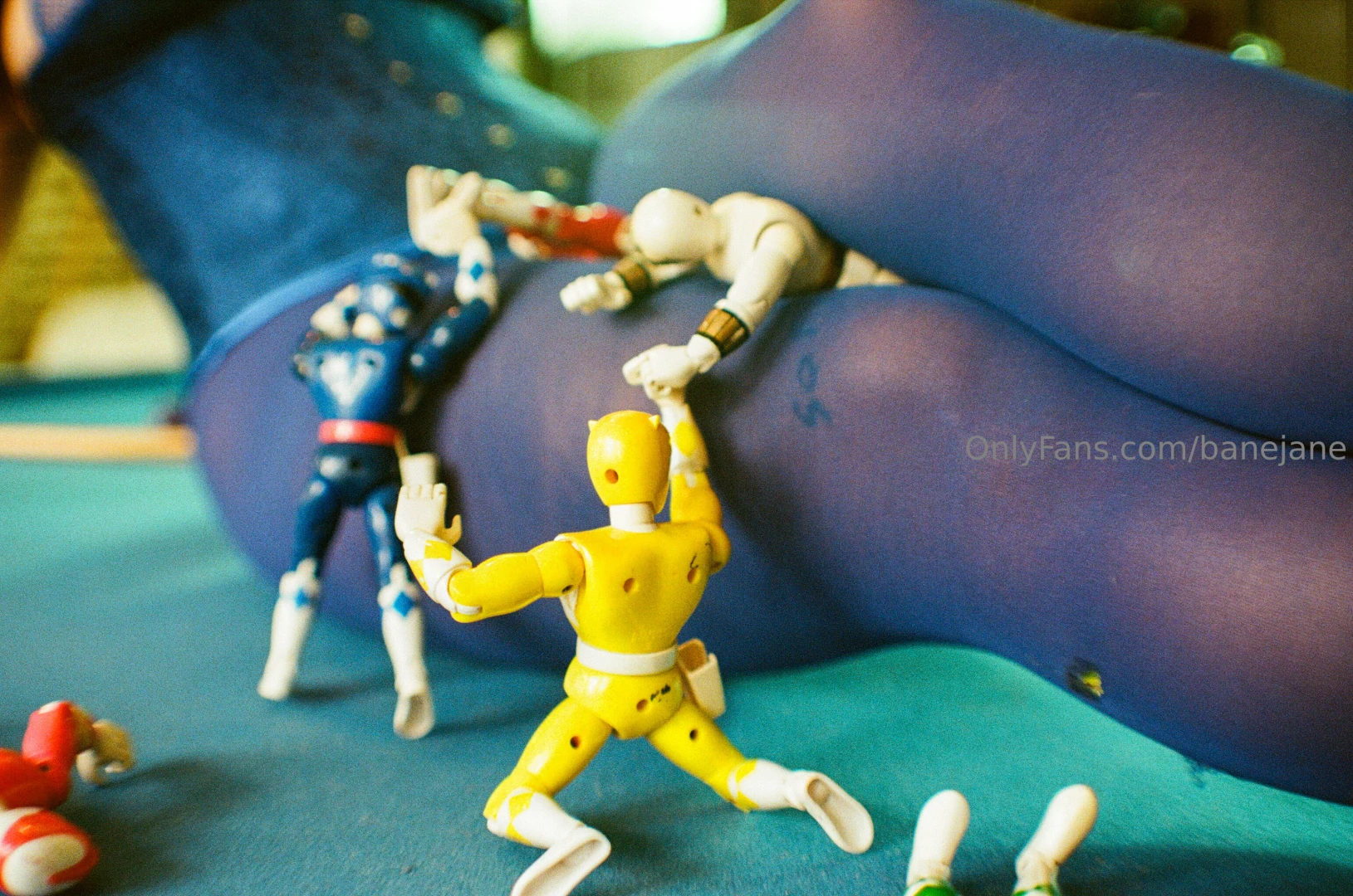 Giantess villain squeezes crushes and smothers the tiny powerless part 3 