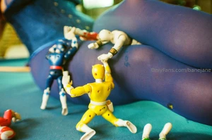 Giantess villain squeezes crushes and smothers the tiny powerless part 3