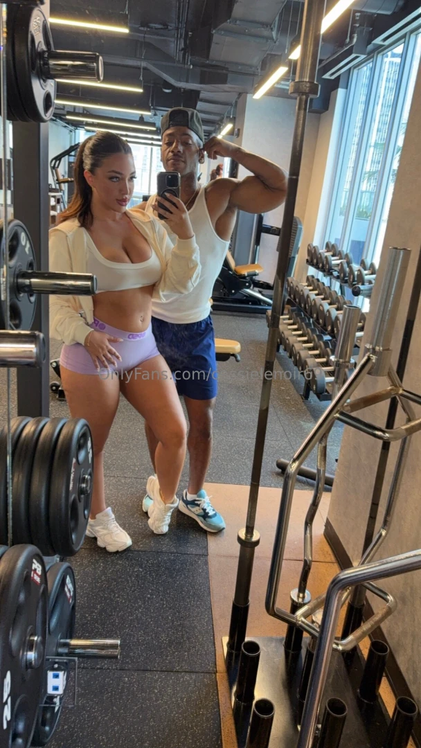 New scene fucked my personal trainer after my workout i guess what 