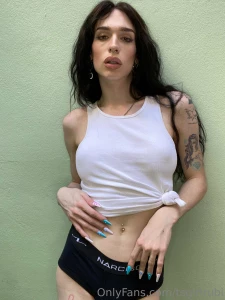 I know what you want but i want you to beg me for it