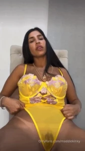 Look at that wet pussy