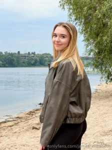 Victoria_home_girl victoria_home_girl need you to stretch out her part 46