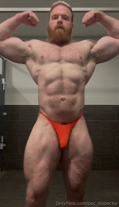 Wearing this speedo well and shape is looking good if i doooo say so