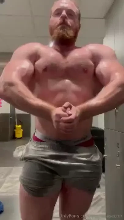 Sweaty pec bounce and posing after a particularly good lift and sauna 