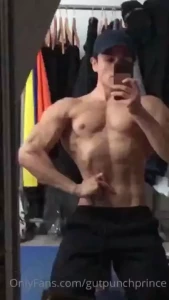 -post back home workout - btw i just had a haircut before does it suit