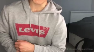 Cocky flexing sup guys as requested i got some cocky content for you