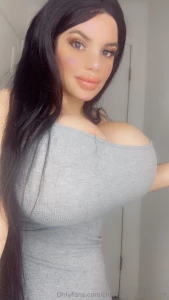 Check out my vip page www onlyfans com chloedamodel