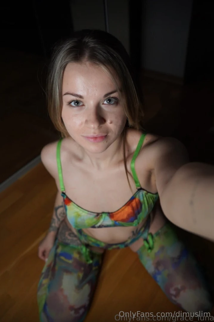 Cutie grace_luna loves getting her little pussy kneaded this angel part 61 