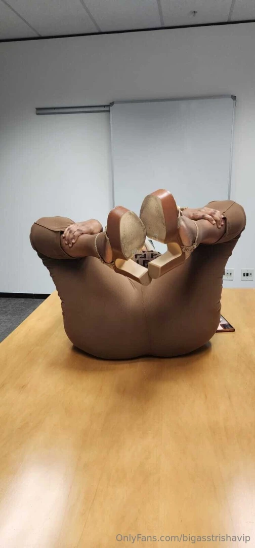 Are you facing technical issues at work just like me babe 