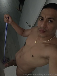 Limpando o bagno