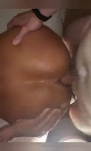 El chico de 18 quer a un culo bien mojado as que le di el m o my pussy