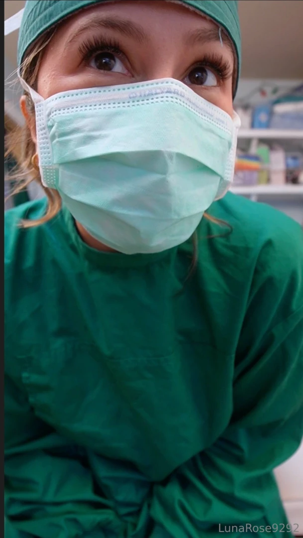 Good morning 7 min naughty surgeon luna is all alone and gets naughty part 5 