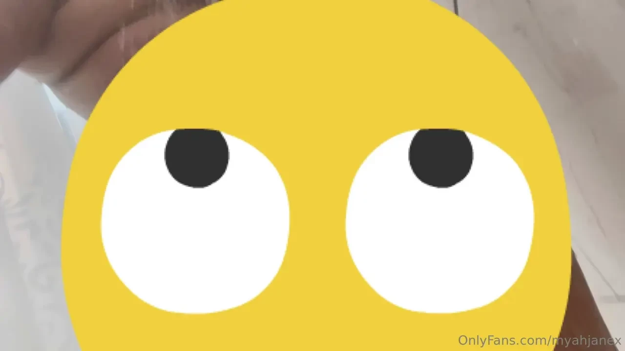 This shower session got like all post for gift dm for full video 