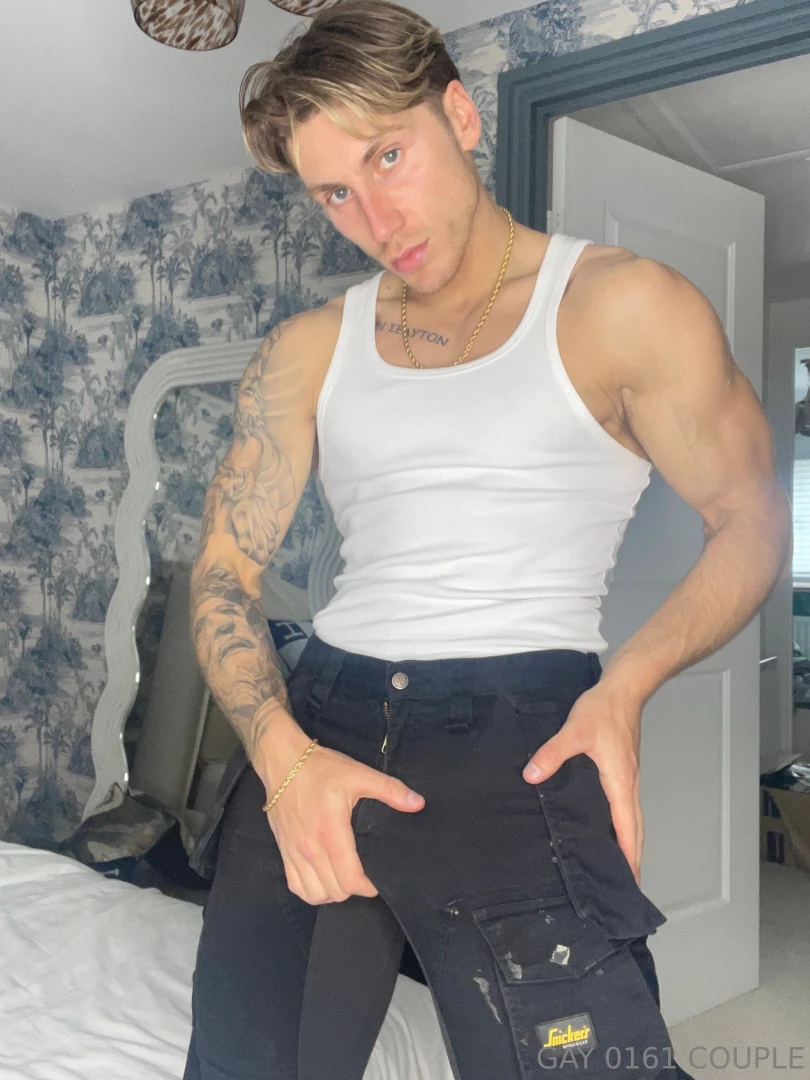Swipe for a surprise new tradie slut video dropping this week 