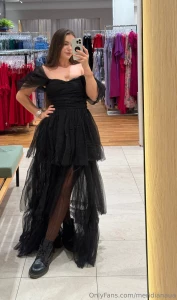 What kind of dress do you have to wear to be able to take it off